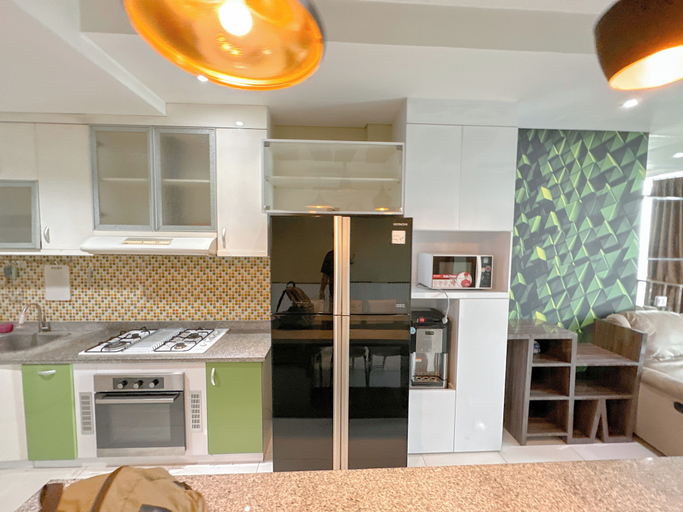 Private kitchen 2, Exclusive And Comfort 2Br Aryaduta Residence Surabaya Apartment, Surabaya