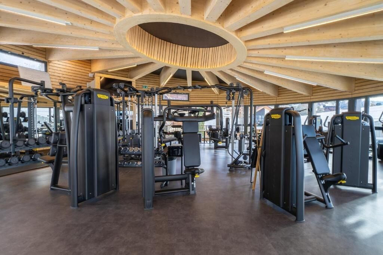 Others 5, Maison des Sports de Villars, Aigle