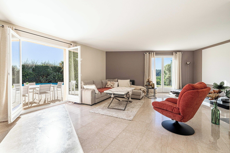 Living area 4, Quiet House With Pool, Alpes-Maritimes