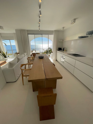 Room 5, La Petite For t Seaview Flat in Marbella, Málaga