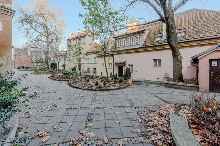 Land view from property 5, Lumina 3room apart near the Royal Castle., Warsaw