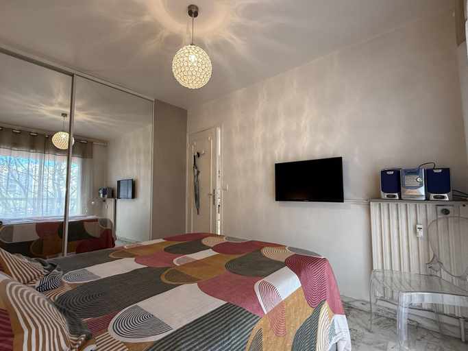 Room 3, Central Studio in Cannes Near The Martinez- 2351, Alpes-Maritimes