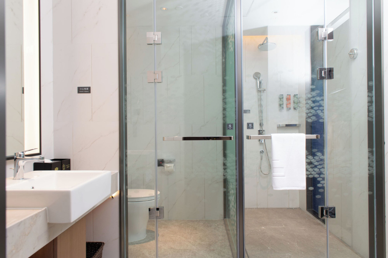 Bathroom 4, Hampton by hilton Jiujiang Bali Lake, Jiujiang