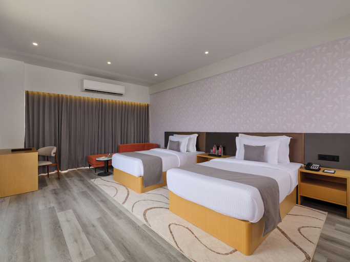Room 4, Pride Elite Gandhinagar, Gandhinagar