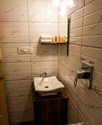 Bathroom 3, Hong Sau Resort, Hassan