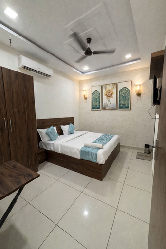 Room 4, Hotel Orchard, Jodhpur