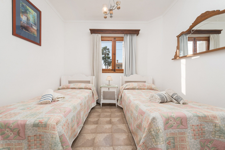 Others 3, Xarus 2 - Apartment In Marina Manresa. Free Wifi, Baleares