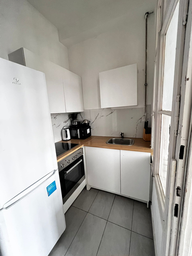 Private kitchen 4, Lovely 2BR Apartment Near U6 Schöpfwerk, Wien