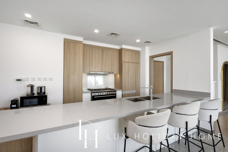 Others 5, LUX The Dubai Marina Skyline Suite 2, Dubai