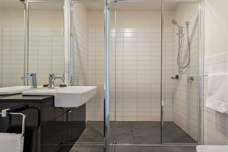 Bathroom 2, 110 Hampden Apartments, Hobart