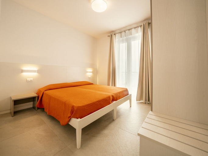 Room 3, Residence La Rotonda, Tignale, Brescia