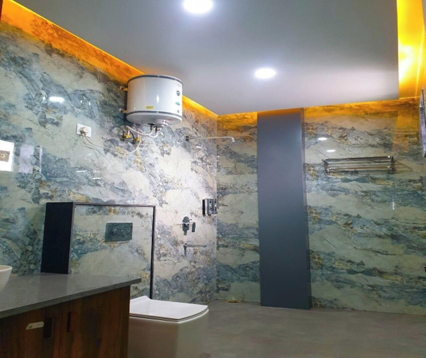 Bathroom 2, Hotel Savaya, Garhwal