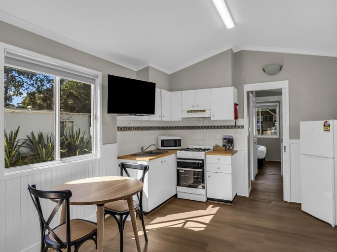 Private kitchen 5, Kalaru Holiday Village, Bega Valley