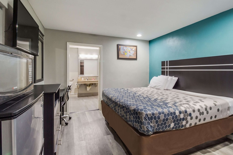 Bedroom 2, Prestige Inn, Houston