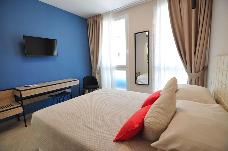 Bedroom 2, Delco Naples, Napoli