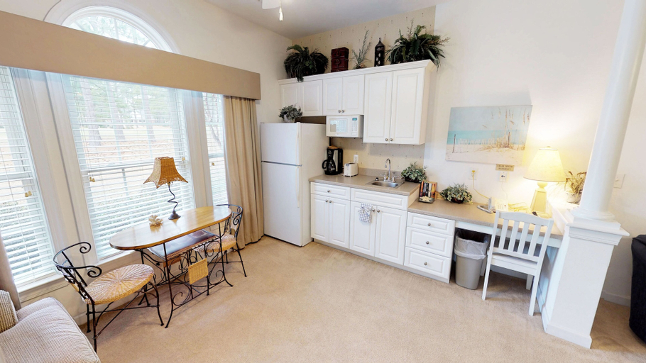 Interior 5, Champions Unit 3702, Brunswick