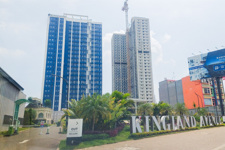 Exterior 3, Homey Studio Loft Kingland Avenue Apartment, Tangerang