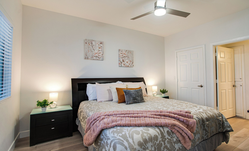 Interior 1, Sahuaro #1010 Scottsdale, Maricopa