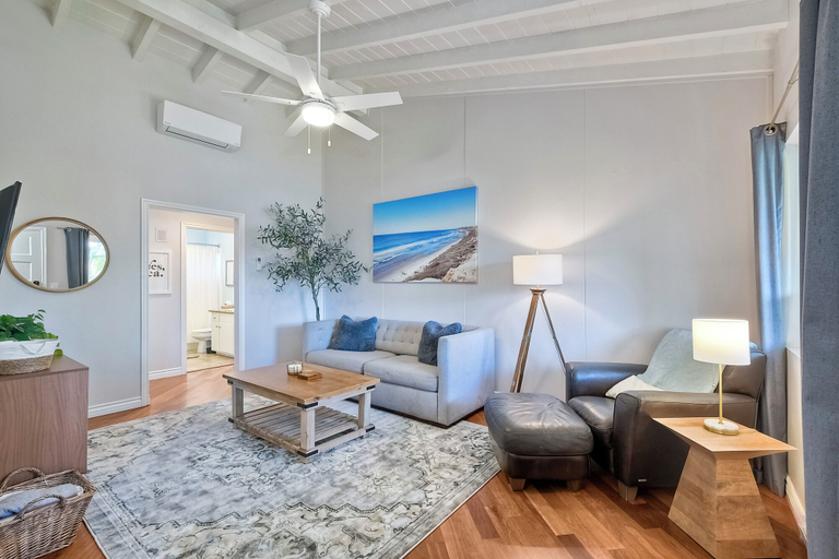 Interior 5, 3080 Lincoln - Unit 12, San Diego
