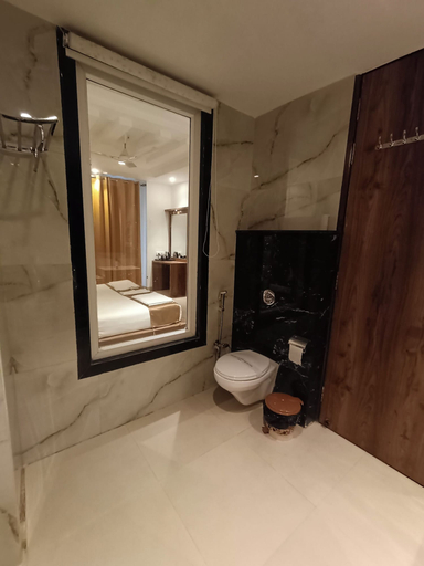 Bathroom 3, RR HOTEL BY SONACHI, Kangra