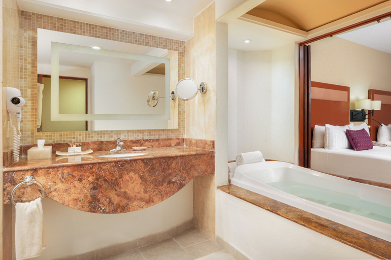 Bathroom 3, GR Solaris Lighthouse Los Cabos, La Paz