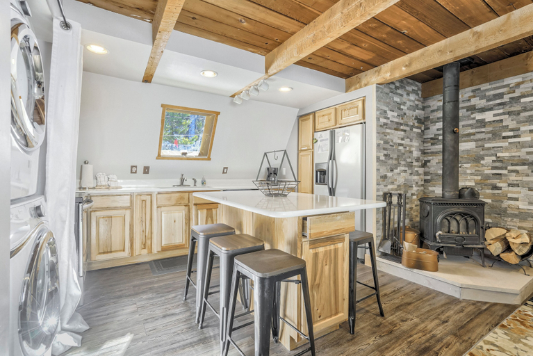 Interior 3, Mountain A Frame w Wood Stove Downtown, Summit