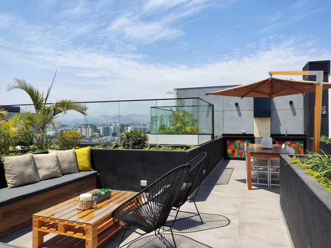 Room 5, w Engaging 2BR in the Heart of Barranco, Lima
