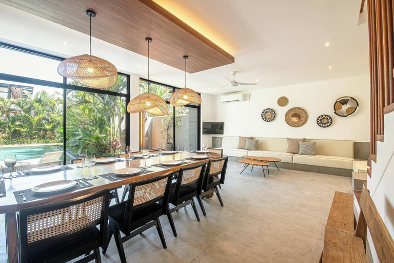 Room 3, Refined 5BR Contemporary Villa 400m to the Beach, Badung