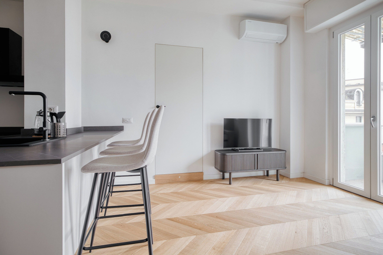 Living area 2, Two Flats Combined - Near Loreto Metro, Milano