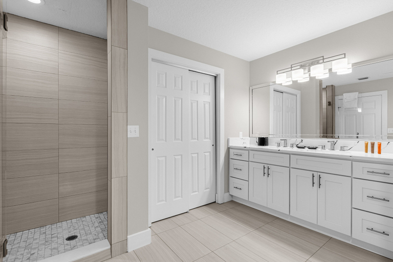 Interior 3, 5203, Orange