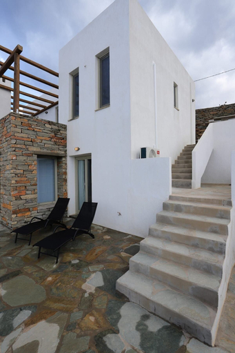Room 2, Sunrise stone villa with Jacuzzi, South Aegean