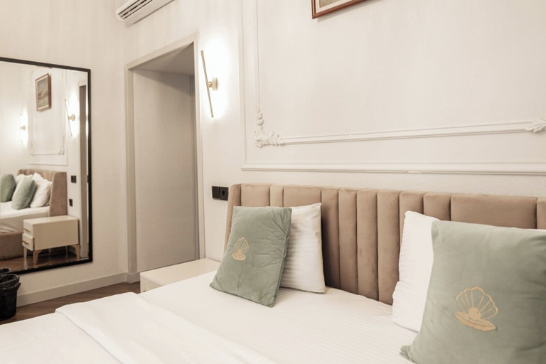 Room 2, Moon Light Old City Hotel, Baku