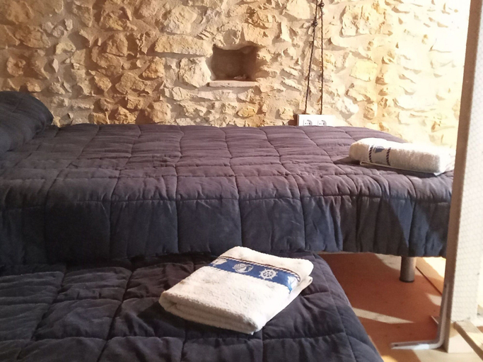 Room 2, Holiday Home in Catalonia Near Cala Pedrosa Beach, Girona