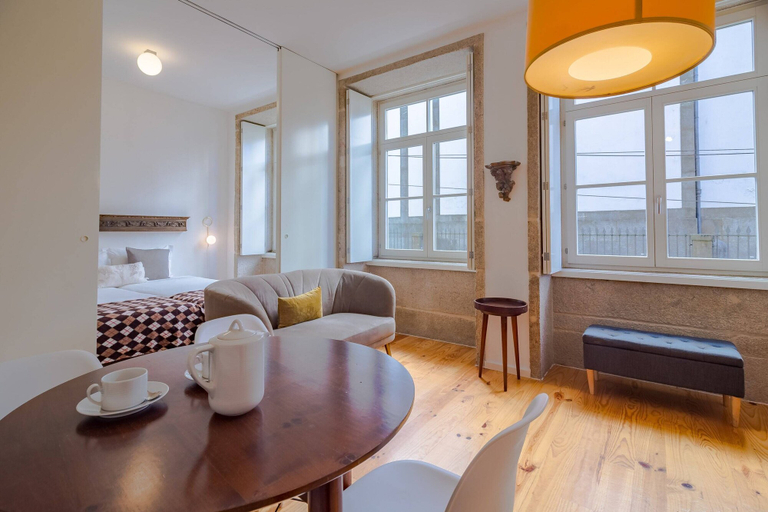 Living room 3, Charming Studio, Ideal for Smaller Groups, Porto