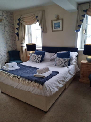 Bedroom, Portsonachan Hotel, Argyll and Bute