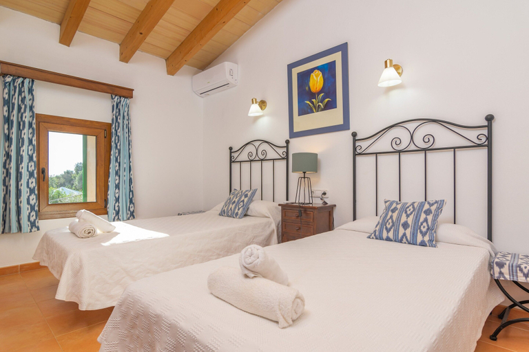 Room 4, N'amera - Villa With Private Pool In Campos, Baleares