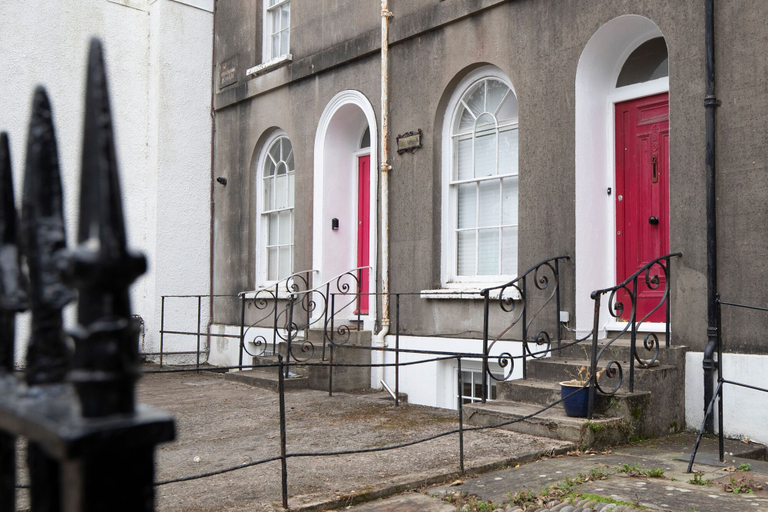 Room 3, 1 Belmont - Town Centre Close to Beach Shops, Pembrokeshire