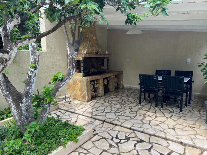 Room 2, Kika Residence - 2 Bedroom House With Barbeque, Ionian Islands