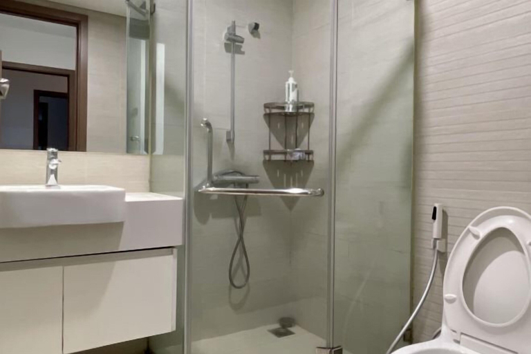 Room 5, Warm 4-Bedroom Apartment At Vinhomes Skylake, Từ Liêm