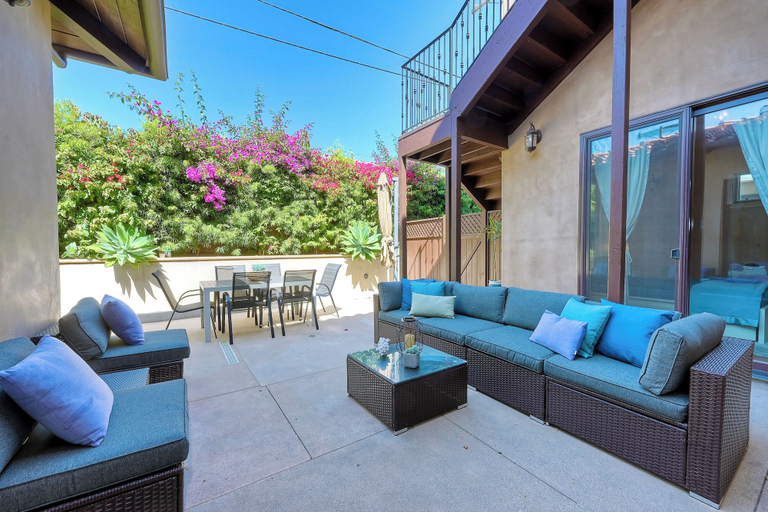 Interior 2, 5194 Carlsbad Lower, San Diego