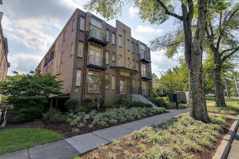 Interior 2, Charming Retreat Near Music Row & Vanderbilt, Davidson
