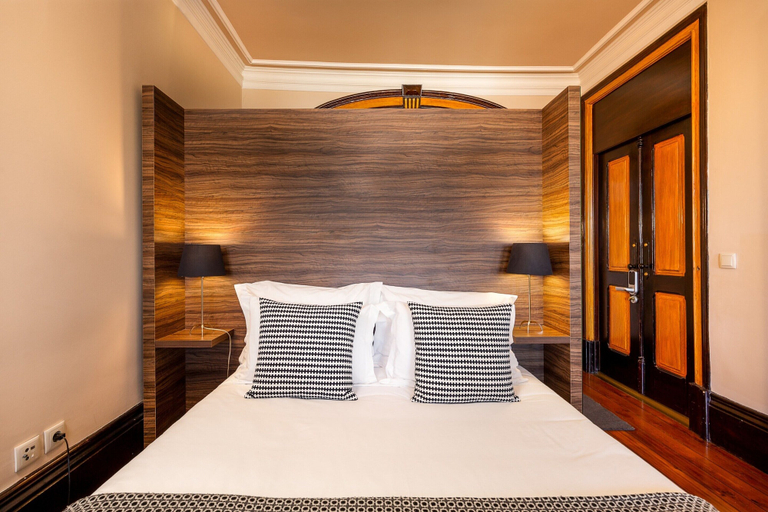 Room 5, Beach Studio Nearby Market in Oporto, Porto