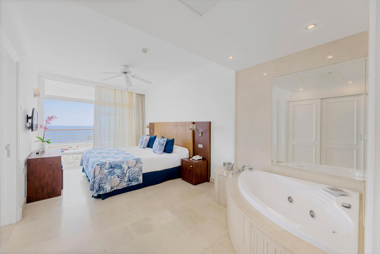Bathroom 4, Anfi del Mar, Las Palmas
