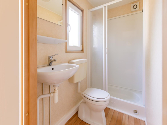 Bathroom 3, Lakefront Chalet w Terrace, Bergen