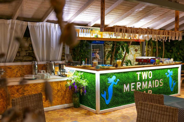 Food & Drinks 2, Hotel Two Mermaids Ksamil, Sarandës