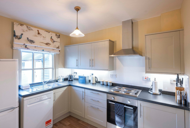 Private kitchen, Gamekeepers Cottage at Rosebery Steading, Midlothian