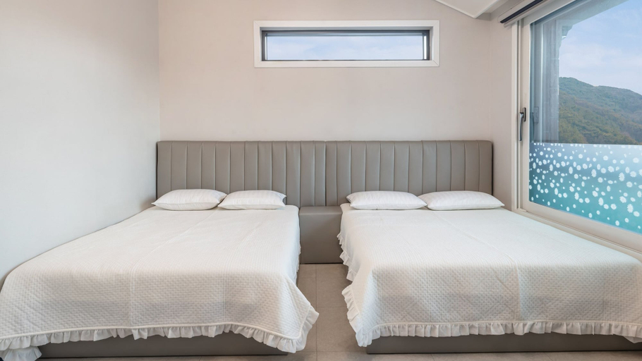 Bedroom 3, Gapyeong Star Forest Private Pool Villa, Gapyeong