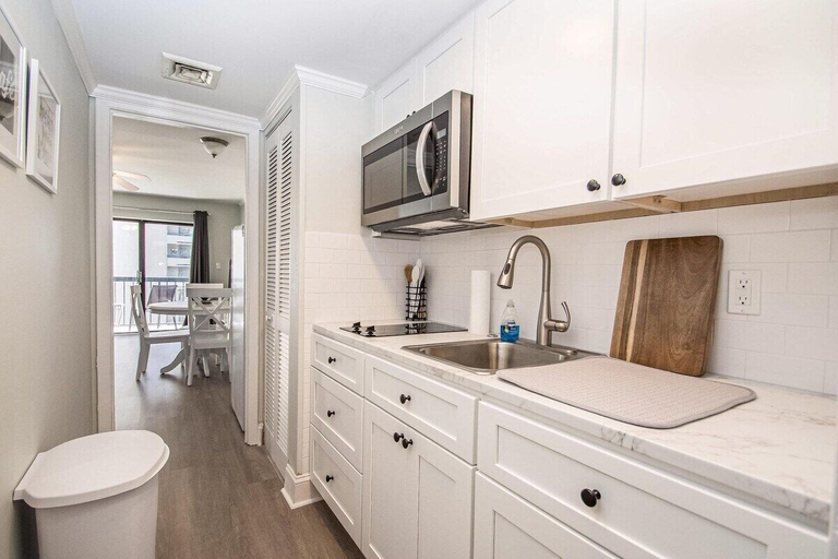 Interior 5, Ocean Dunes 6054, Horry