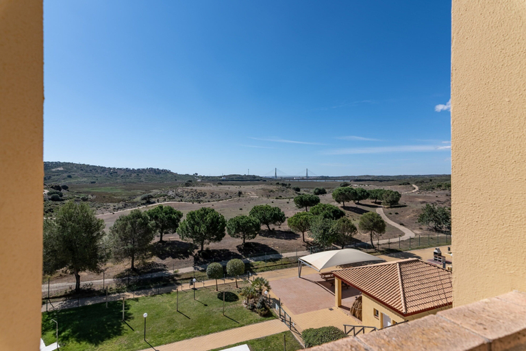 Exterior 2, Family Apartment With Amenities, Huelva