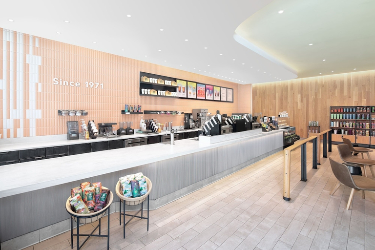 Food & Drinks 5, SpringHill Suites by Marriott Clearwater Beach, Pinellas